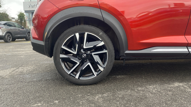 Nissan Juke 1.0 DiG-T Tekna+ 5dr Petrol Hatchback